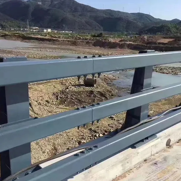 Перильное ограждение моста