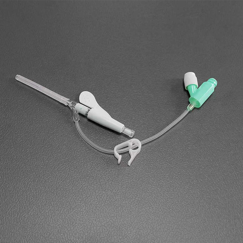 Одноразовый внутривенный катетер с защитой от уколов иглой, двойная вентиляция S-ZY-02