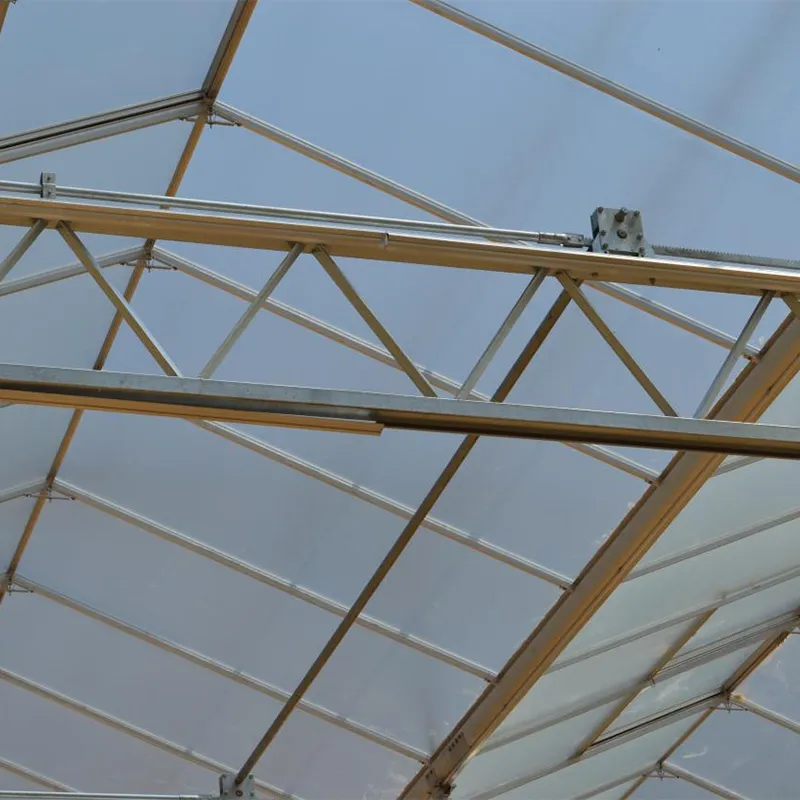 Система шахматного верхнего открывания окон для теплиц