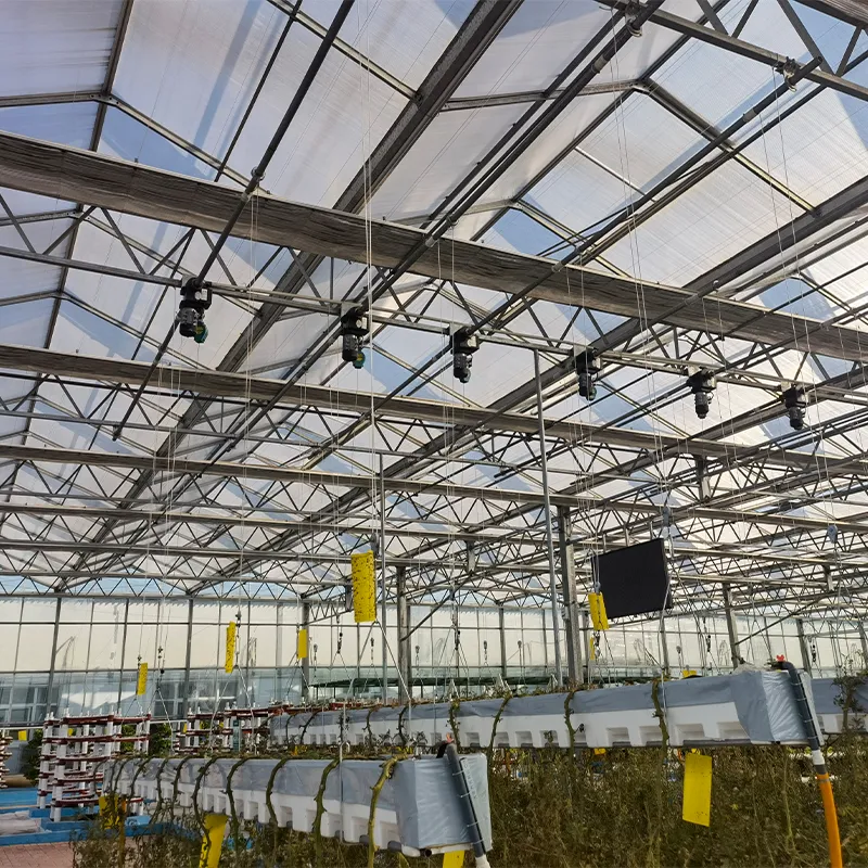 Теплица из сотового поликарбоната для вертикального выращивания