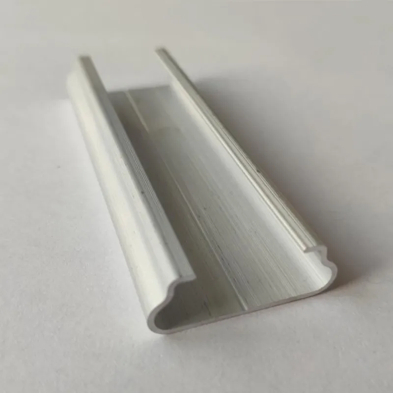 В чем преимущества <слота для карт памяти из алюминиевого сплава> для теплиц?