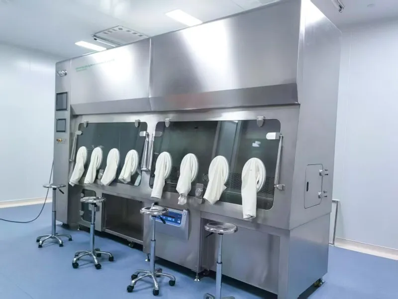 Изолятор для культивирования клеток