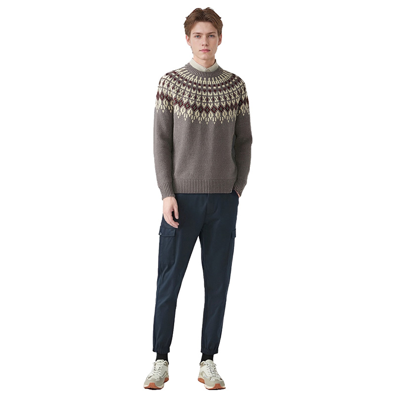 Вязаный свитер с круглым вырезом и жаккардовым узором Fair Isle, в стиле ретро-кэжуал.