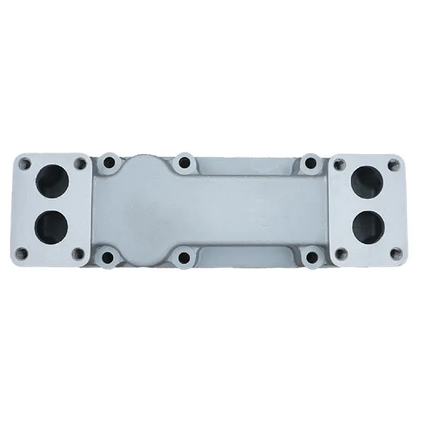 Кронштейн выходного маслопровода масляного фильтра