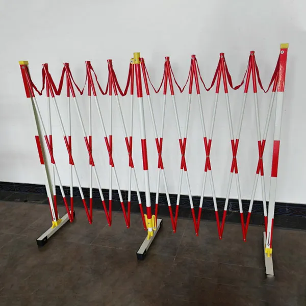 Телескопическое жесткое изоляционное ограждение