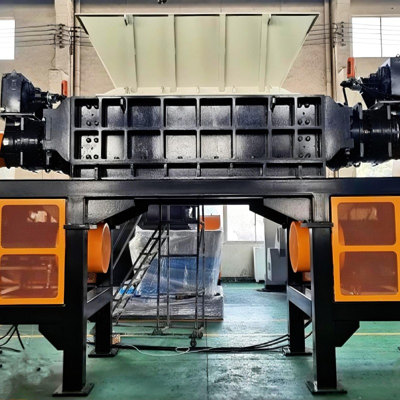 Двухвальная раздирающая дробилка