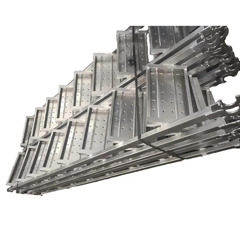 Элементы каркасных лесов с чашечным узлом