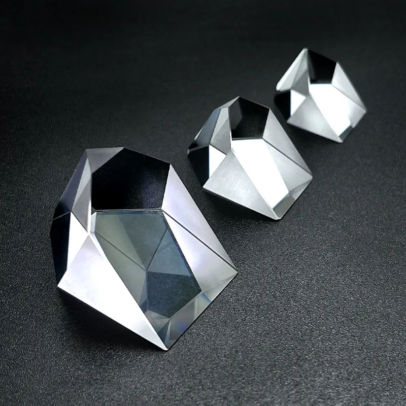 Крышеобразная призма