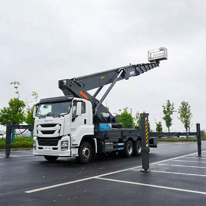 ISUZU 56-метровая автовышка