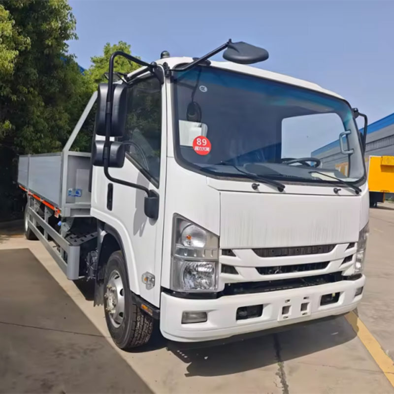 ISUZU 700P грузовой автомобиль с бортовой платформой