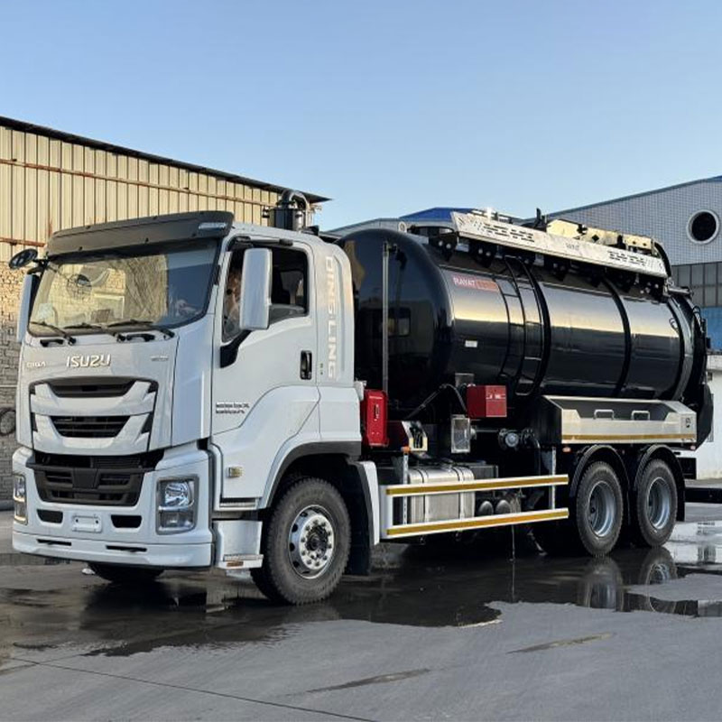ISUZU вакуумная илососная машина объёмом 17 м³