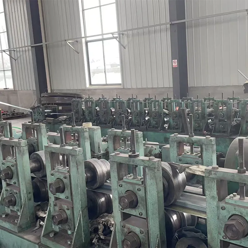 На промышленной выставке дебютировал интеллектуальный робот-щетка, способствующий модернизации процессов покраски автомобилей