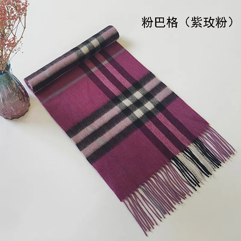 Шерстяной шарф в клетку