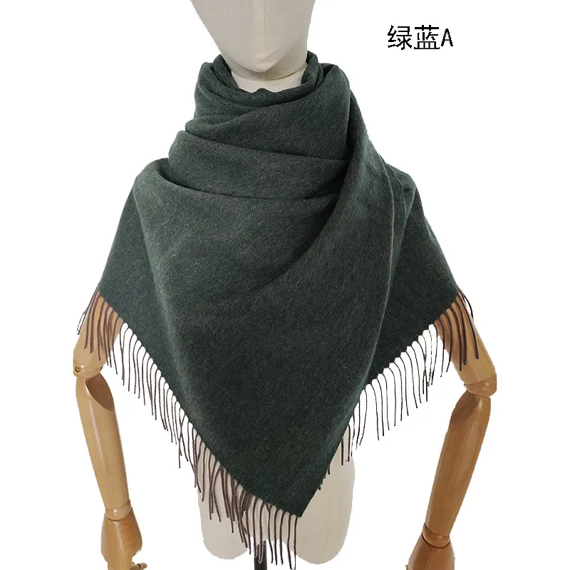 Однотонная шерстяная шаль