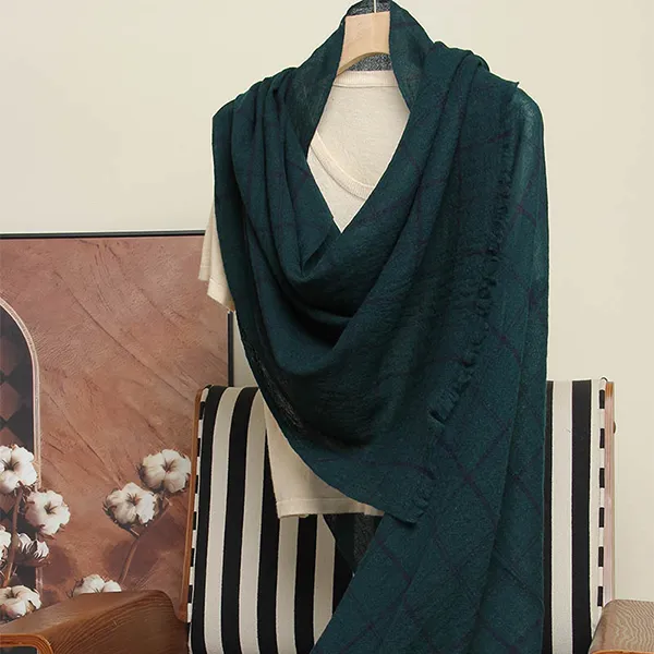 Шаль из водорастворимой шерсти