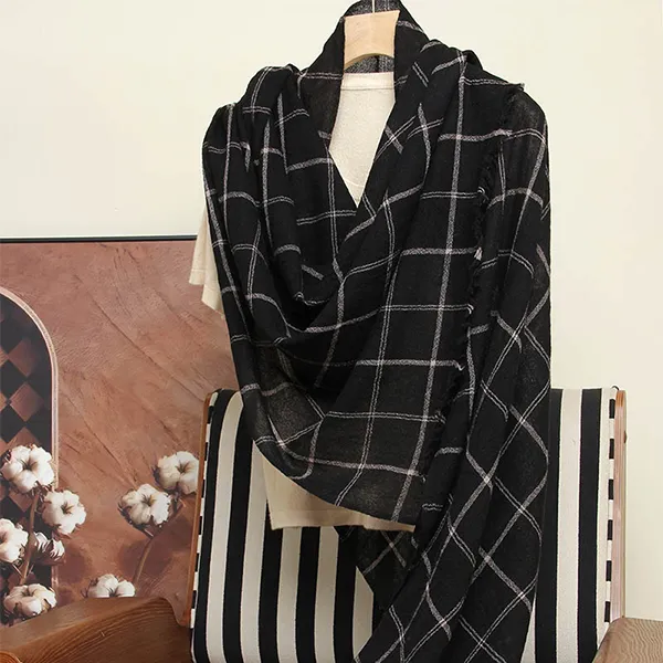 Шаль из водорастворимой шерсти