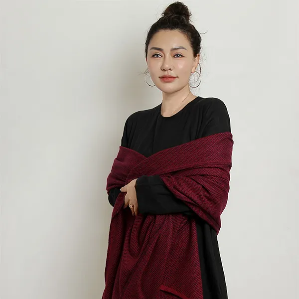 Шерстяная водорастворимая шаль