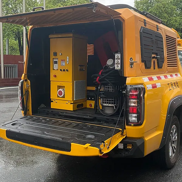 Мобильная машина с насосом для контроля паводков