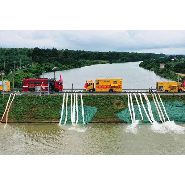 Сильные дожди в Чанша привели к затоплению и накоплению воды