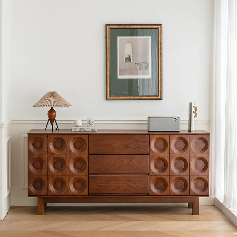 Минималистичный шкаф для хранения вещей в гостиной