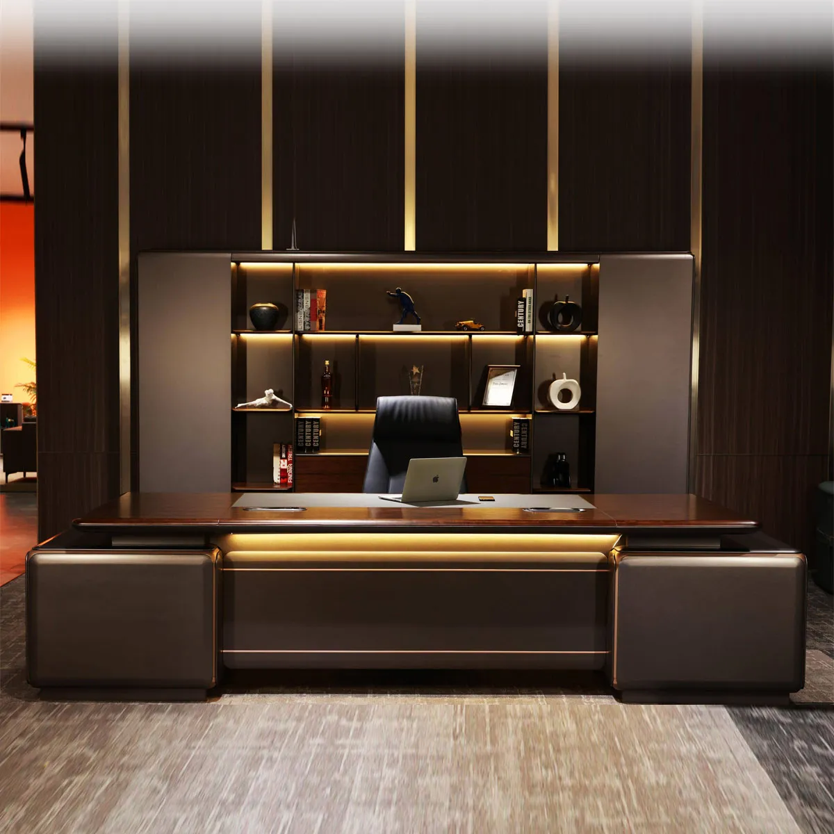 Роскошный рабочий стол для руководителя