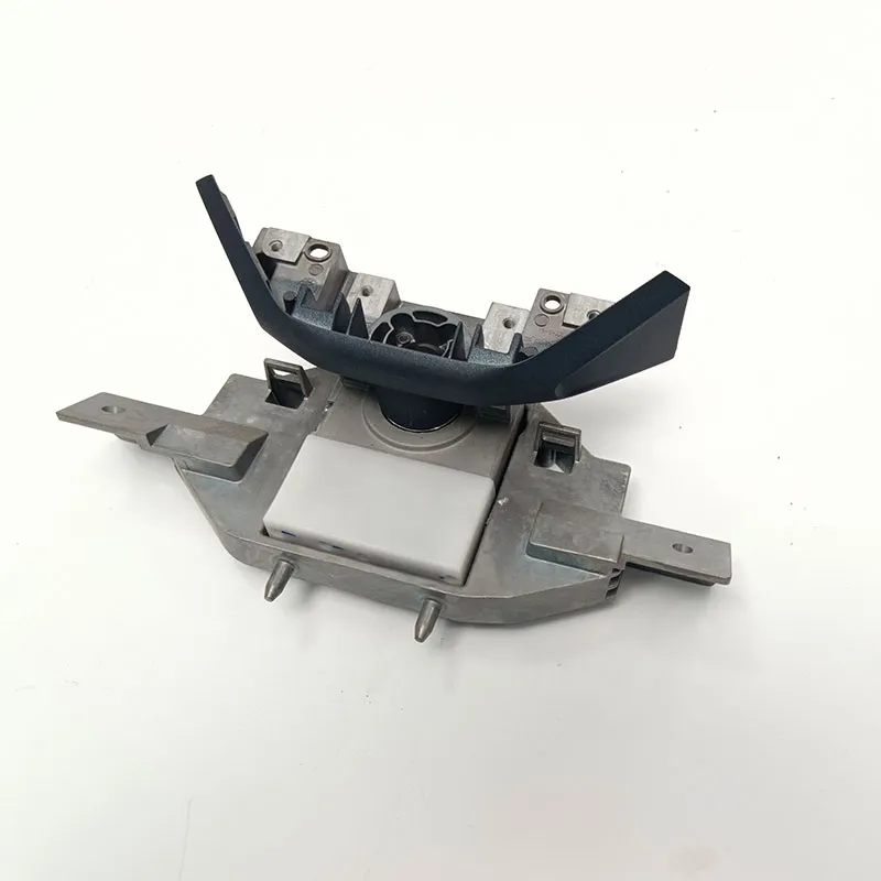 Кронштейн поворотного экрана для автомобиля