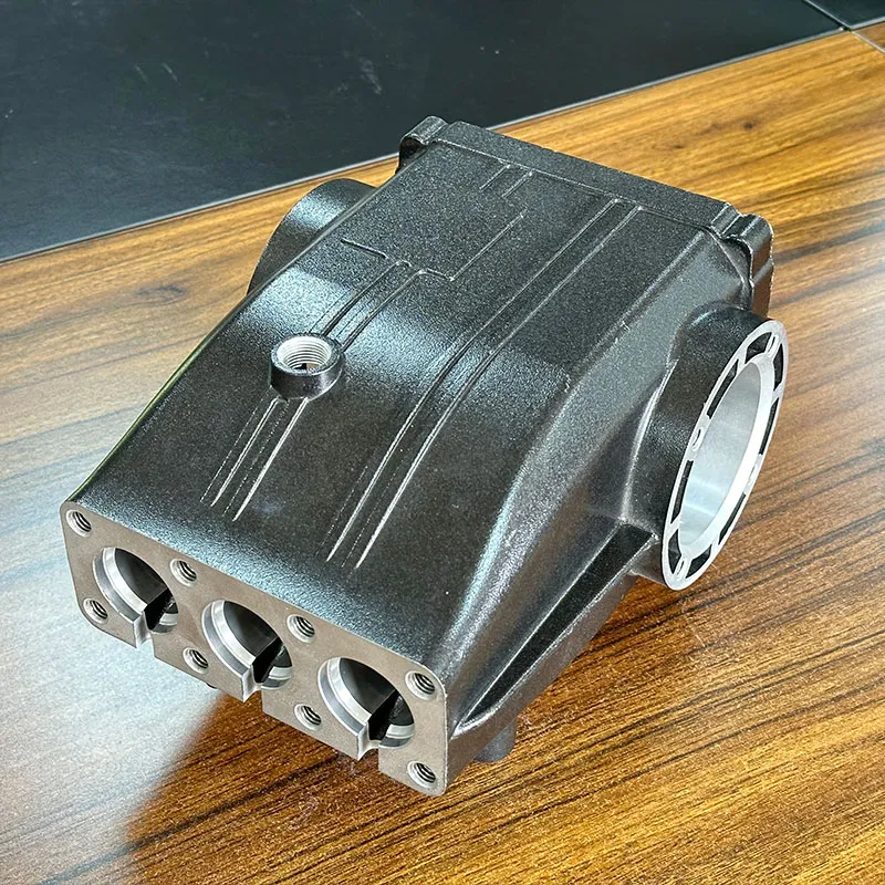 Картер двигателя