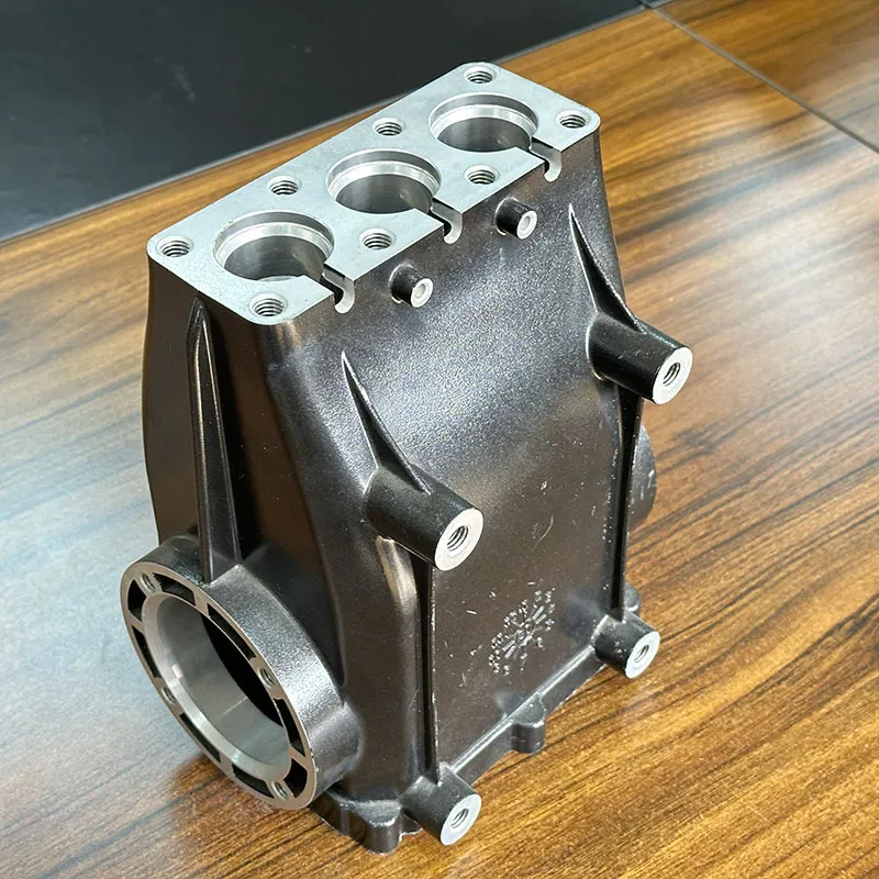 Картер двигателя