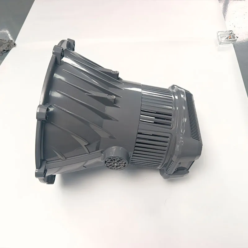 Корпус радиатора для освещения спортивных сооружений