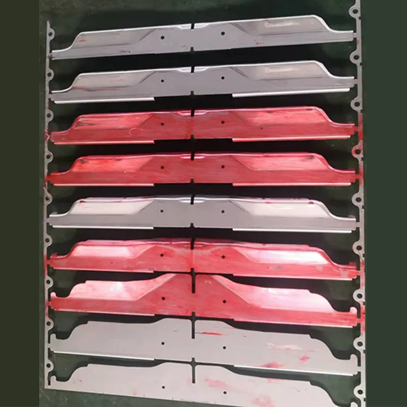 Штампованные детали автомобильных бамперов