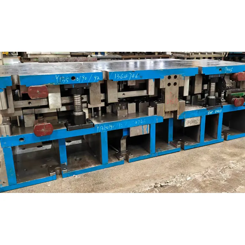 Штамповочная пресс-форма