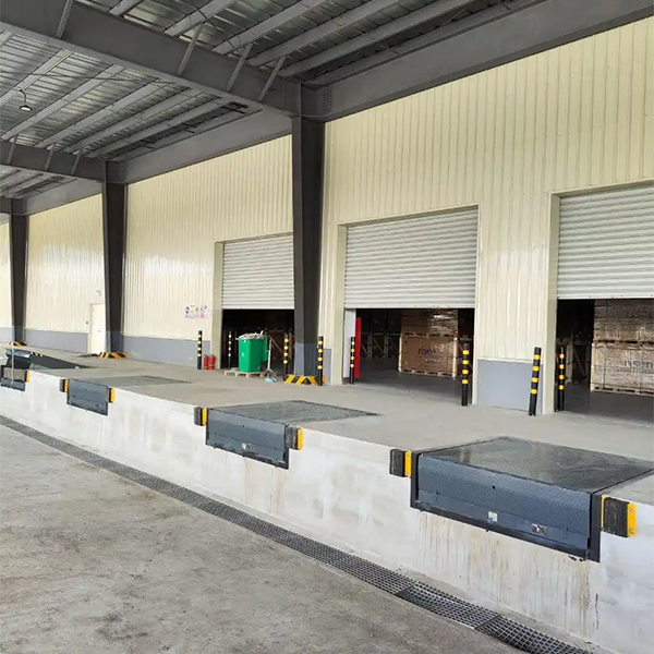 Погрузочно-разгрузочная платформа