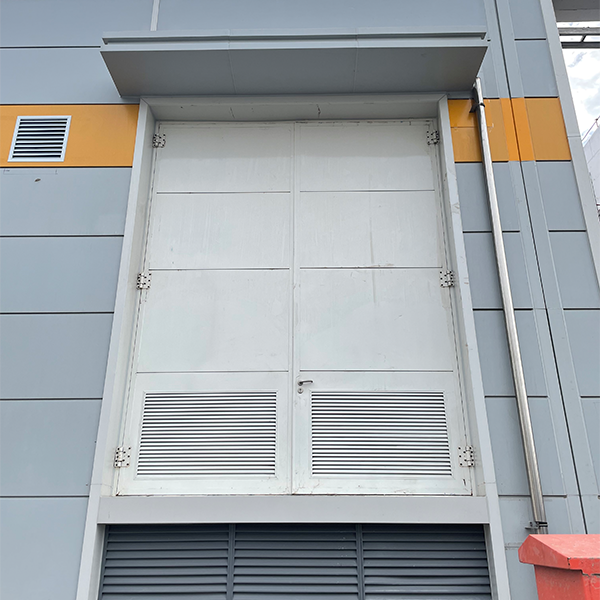 Стальная сверхгабаритная дверь