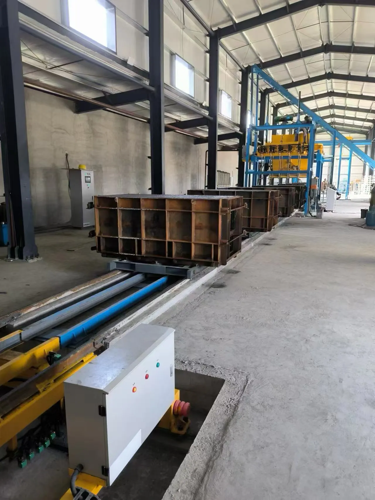 Знакомство с планом интеллектуальной производственной линии с U-образным пазом длиной 1,2 м：