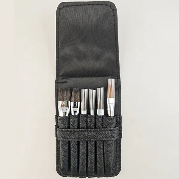 Дорожные кисти художника