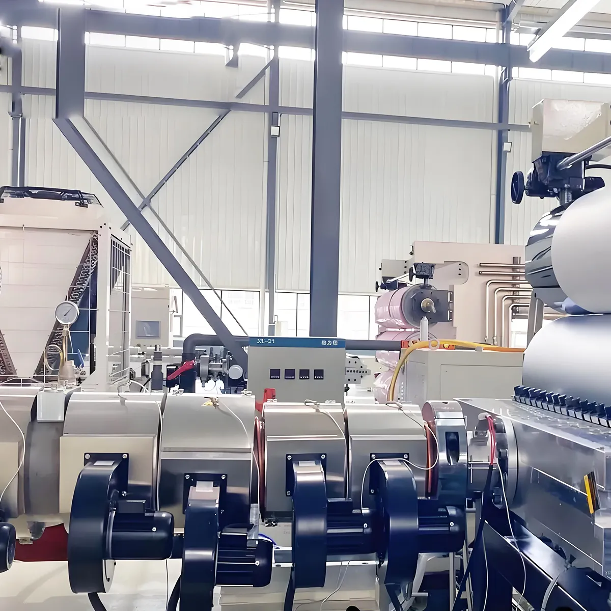 Экструзионная линия для прозрачных и жёстких ПВХ-пленок\листов