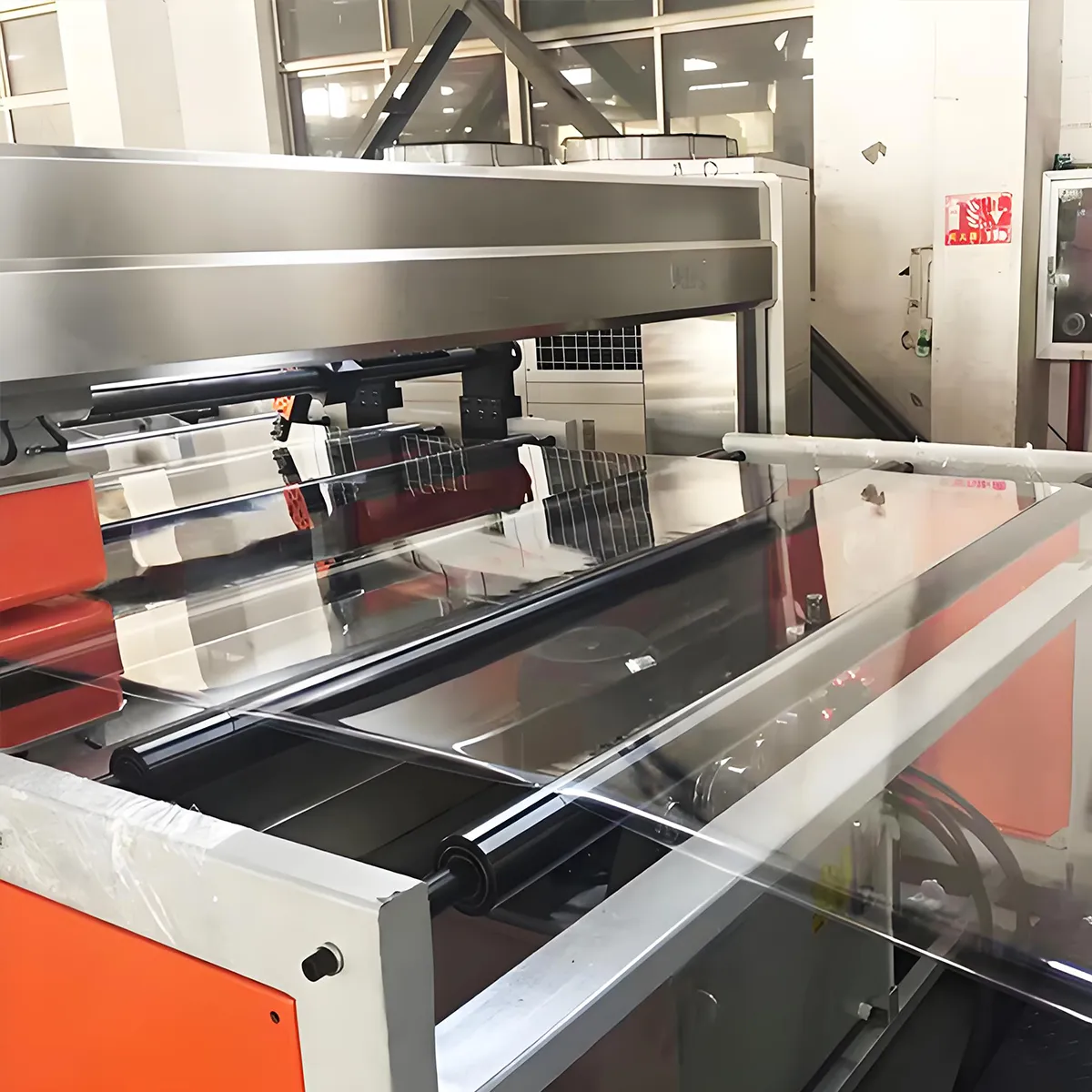 Экструзионная линия для прозрачных и жёстких ПВХ-пленок\листов