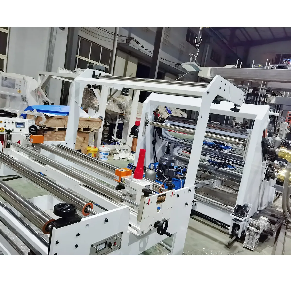 Экструзионная линия для производства ПЭТ-пленки нового поколения с двойным параллельным шнеком