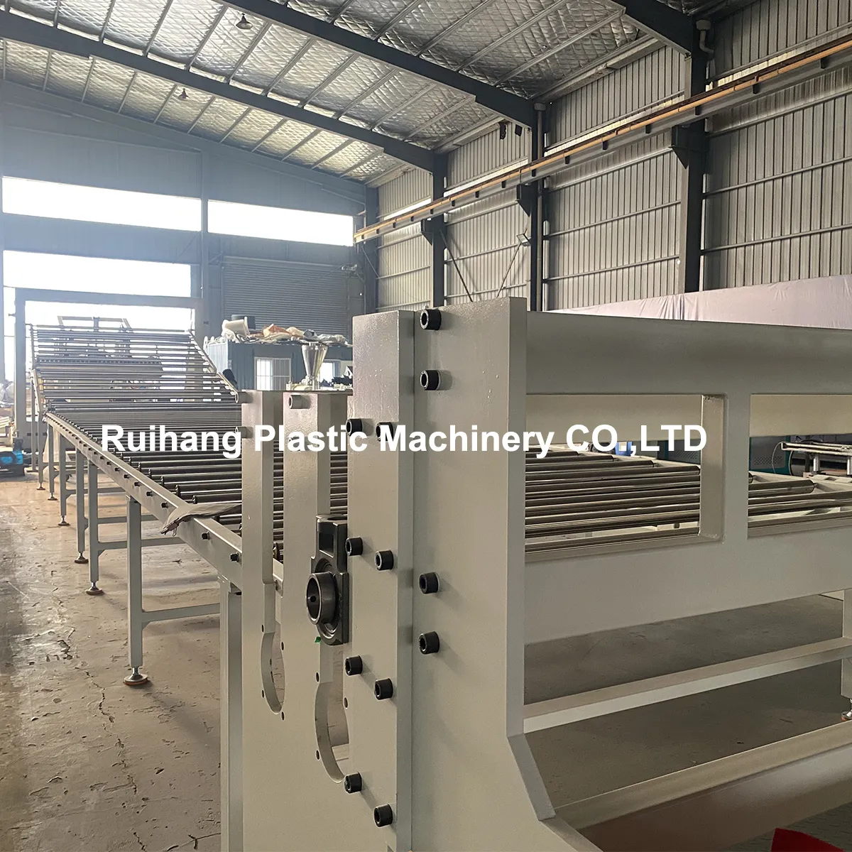 Экструзионная Линия для производства PE V-lock анкерных листов