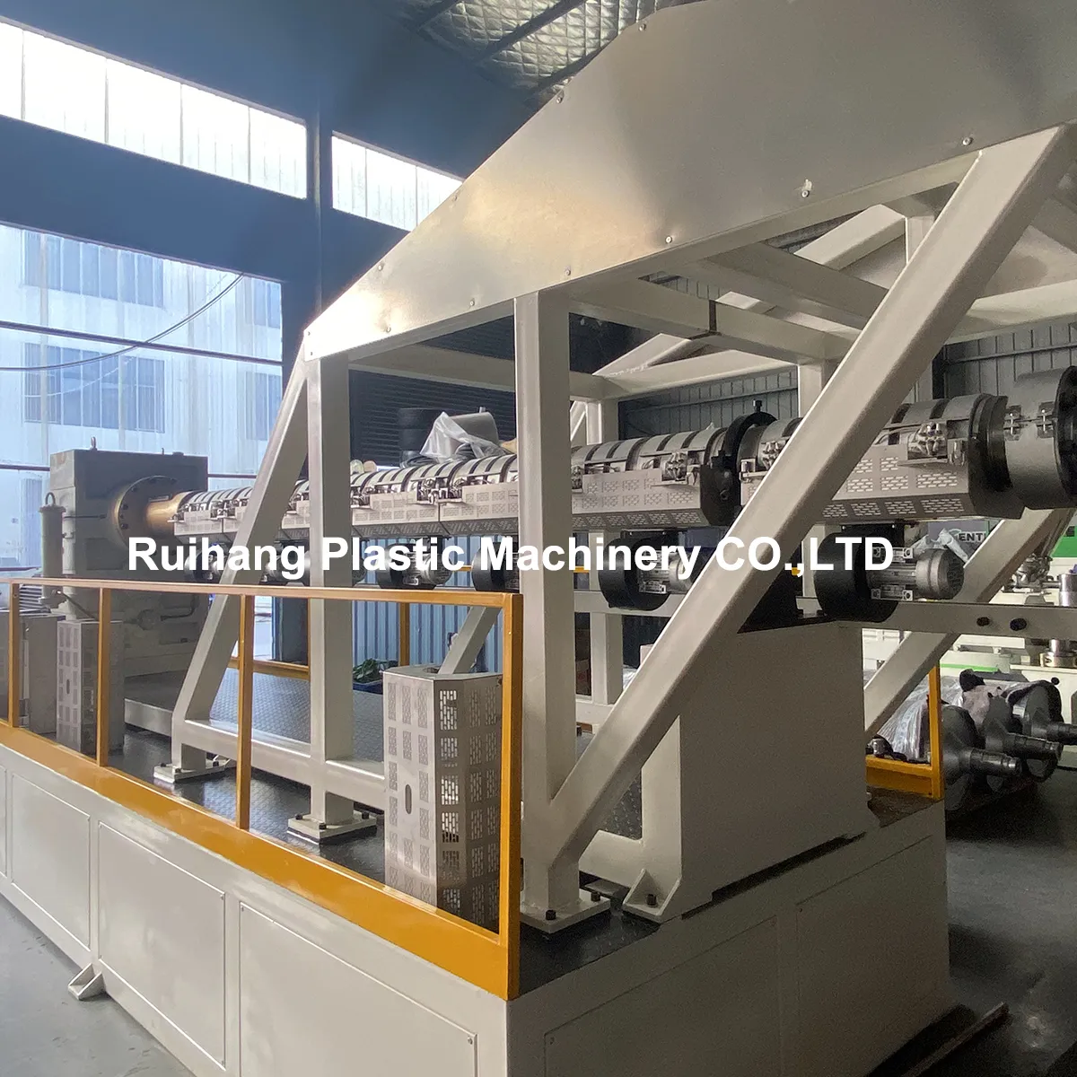 Экструзионная Линия для производства PE V-lock анкерных листов