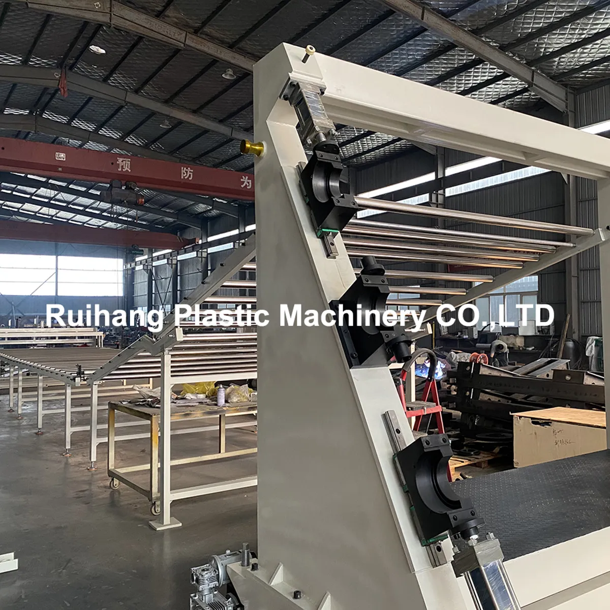 Экструзионная Линия для производства PE V-lock анкерных листов