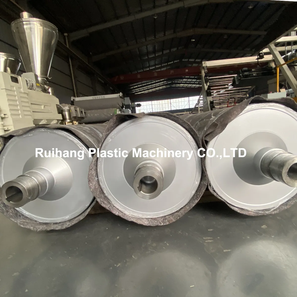 Экструзионная Линия для производства PE V-lock анкерных листов