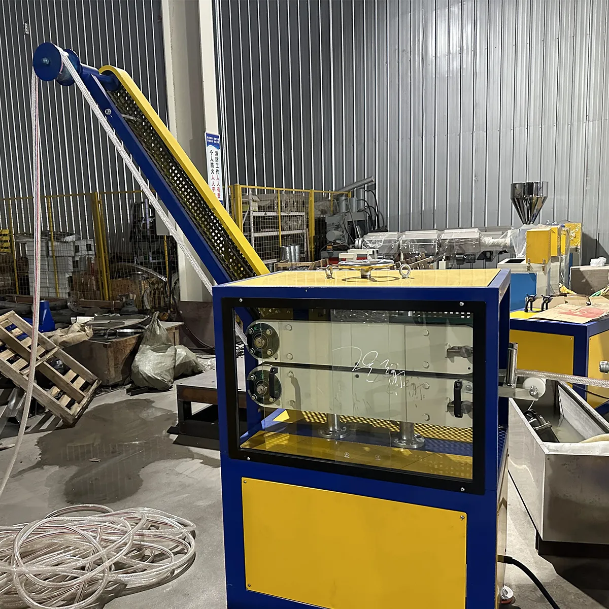 Экструзионная Линия по производству ПВХ шлангов армированных волокном