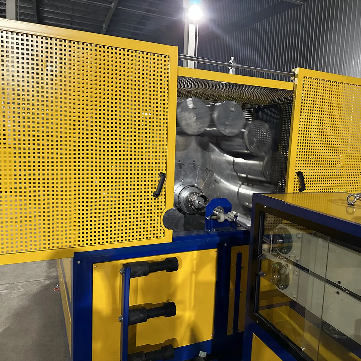 Экструзионная Линия по производству ПВХ шлангов армированных волокном