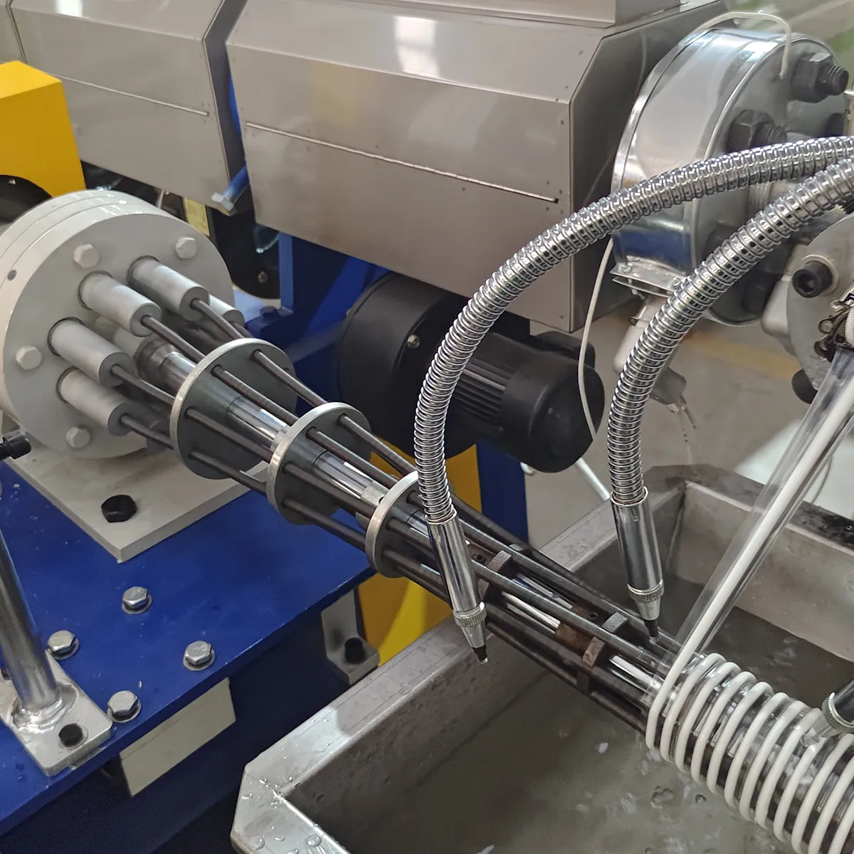 Экструзионные линии для производства ПВХ шлангов армированных спиральных из ПВХ