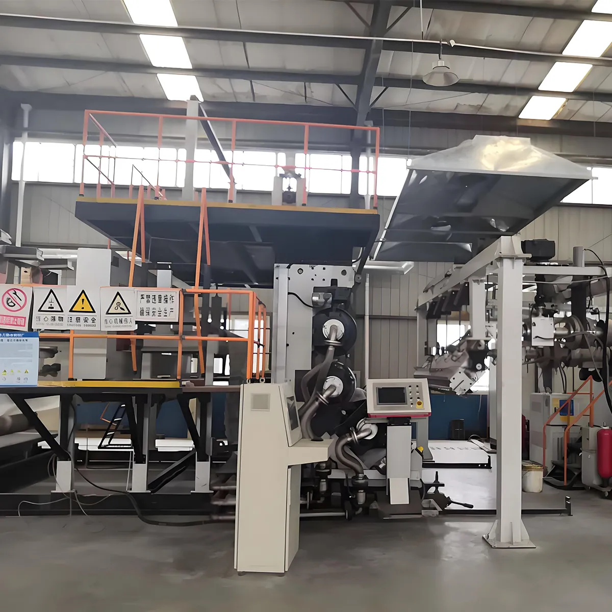 Экструзионная Линия по производству гидроизоляционной мембраны из HDPE