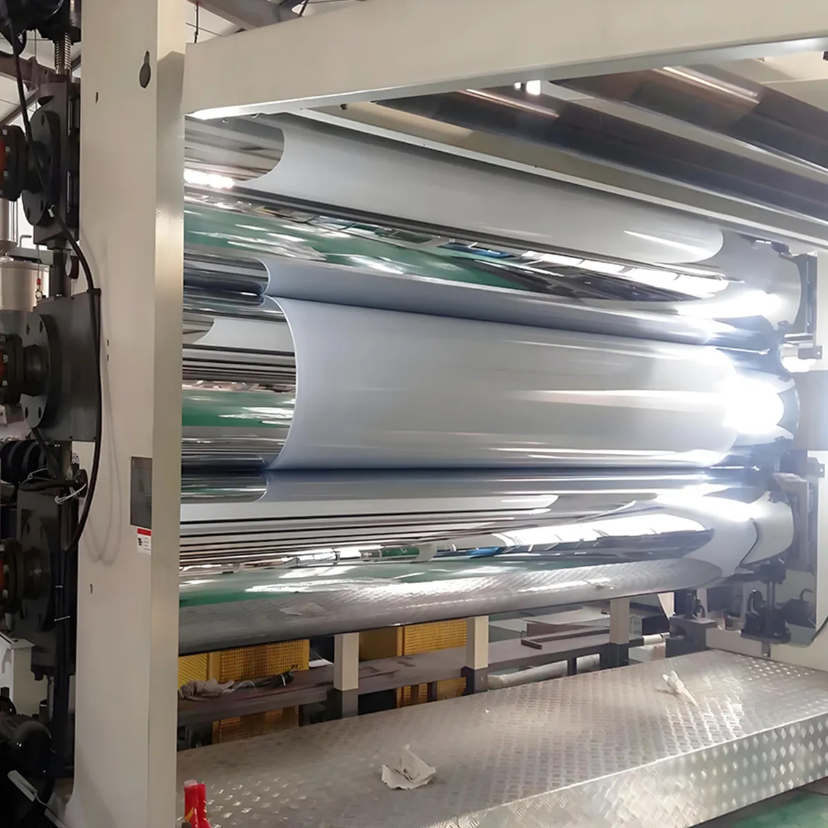 Экструзионная Линия по производству гидроизоляционной мембраны из HDPE