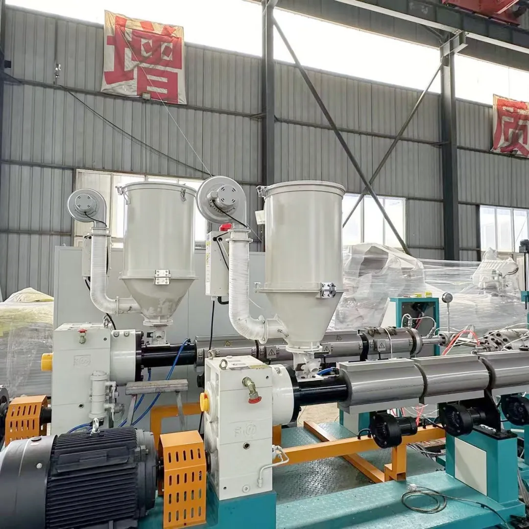 Экструзионные линии для производства двухстенных гофрированных труб из ПВХ, ПЭ, ПНД