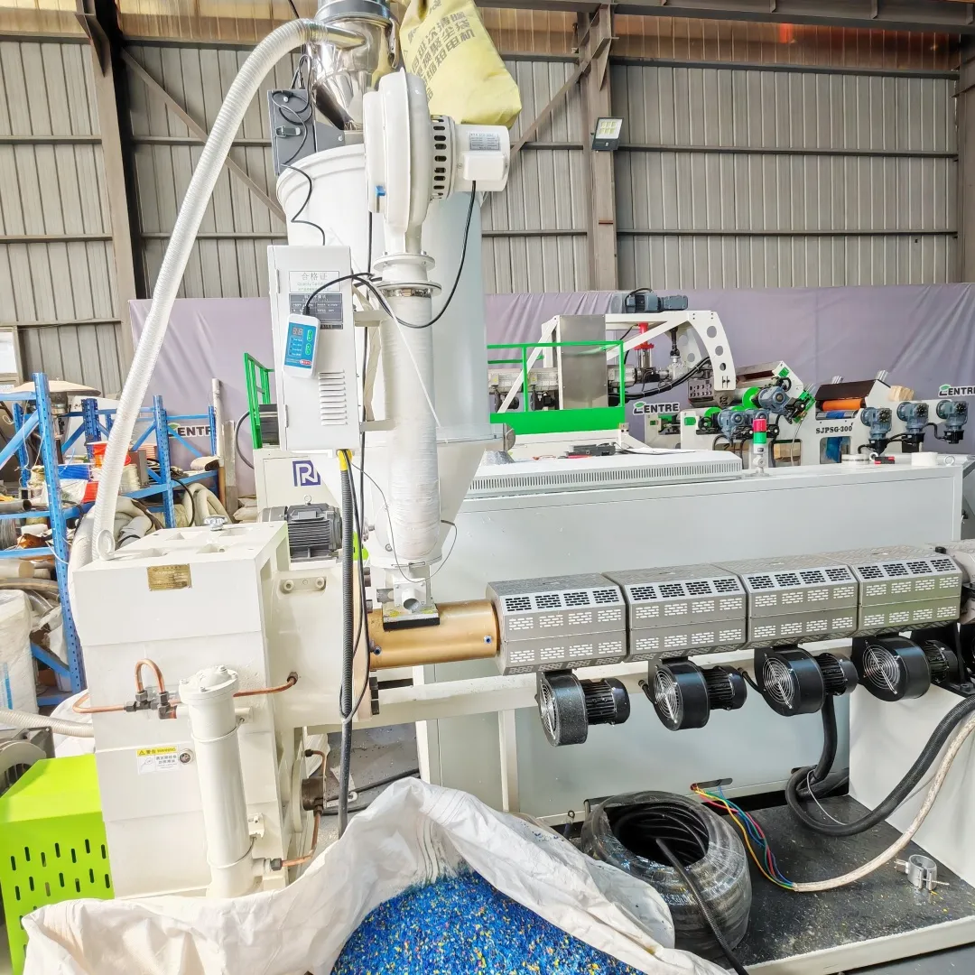 Экструзионная линия для производства однослойных/многослойных труб из PP-R/PP/PE