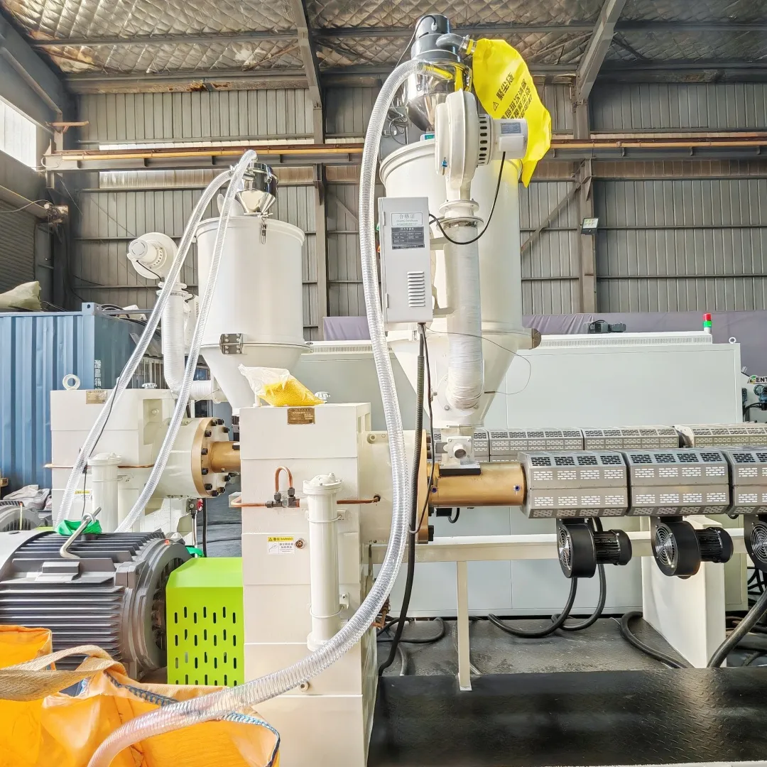 Экструзионная линия для производства однослойных/многослойных труб из PP-R/PP/PE